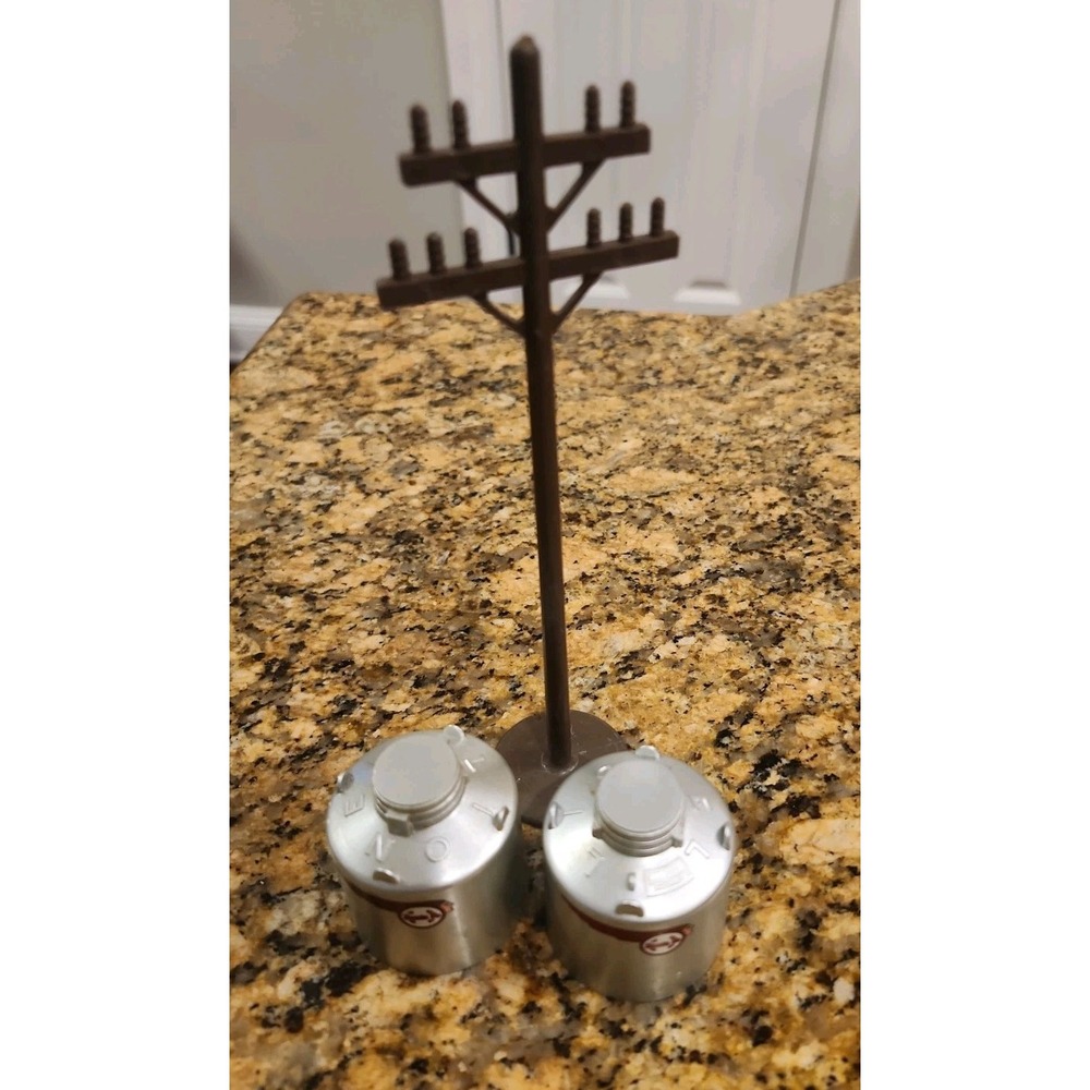 Lionel parts Canisters Silver And Power Pole